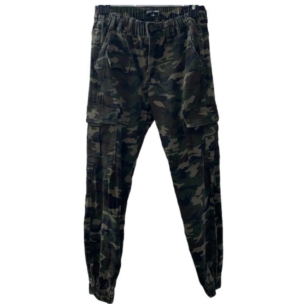 Fashion Nova Women's Size SMALL  Camouflage Green Camo Cargo Jogger Pants
